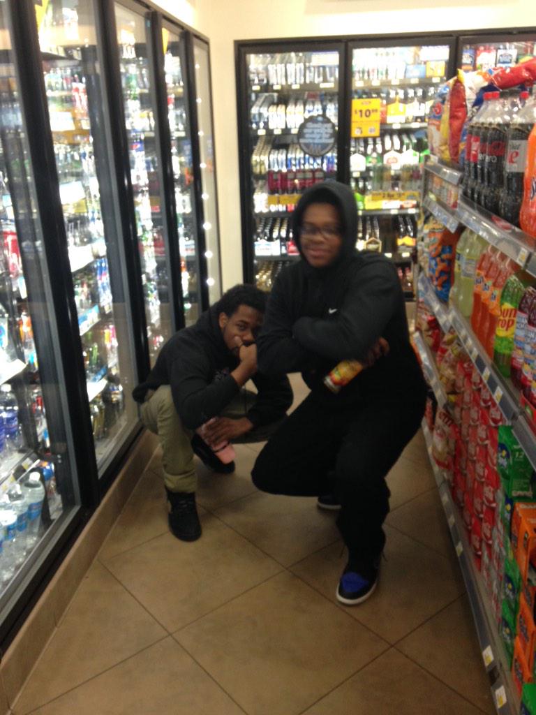 _DRVG_'s tweet photo. #DRVG Stay Glo'd. “@Raj_Quoted: Boy we glo'd http://t.co/W4Ww71iF07”