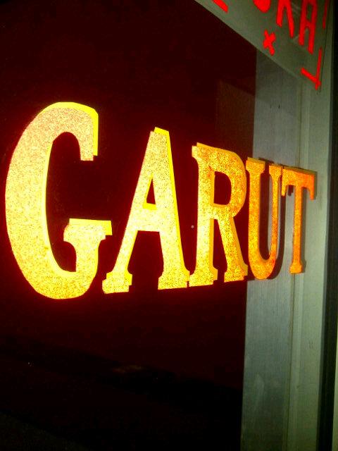 pointcut1's tweet photo. @infogarut @ Dirgahayu kota garut yang ke 202 semoga makin maju di segala bidang..bangga jd orang garut #202Garut http://t.co/qKGTXYmsEX