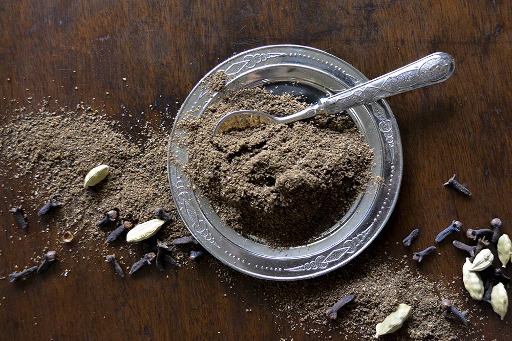 Togninis's tweet photo. Fans of fiery food will adore our new Sri Lankan Curry blend. Give your tastebuds a workout. #togninisfood #dinner http://t.co/goFSVqV2dB