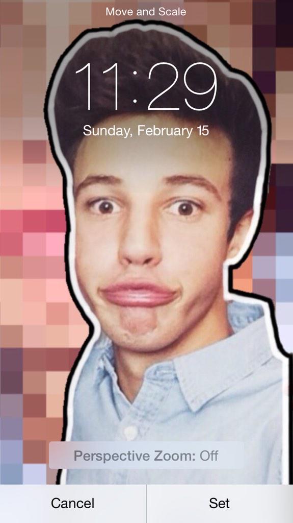 layoutsandlockz's tweet photo. Rt if you want @camerondallas lockscreen - dolly http://t.co/s3hOhxP46R