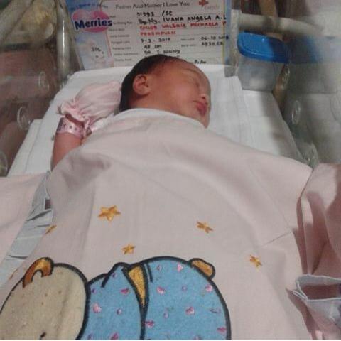 Haii! Ini buat VL yg kangen sma princess <a href="/VanyaAngela/">Ivana Angela Agnes</a> 😘❤ ini fotonya kak vanya,kak chan, dan baby chloe❤ lucu bgt kan