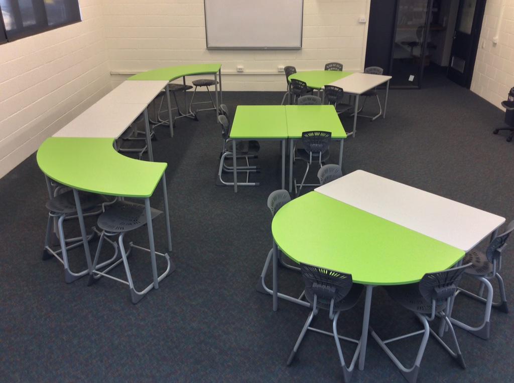 Melmarieauld's tweet photo. New Grade 5/6 learning space @ElthamCollege #thefurnwaredifference #MLE Transformation @Furnware http://t.co/sXJY8TOObm