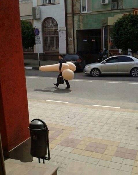 sitebarbanews's tweet image. Voilà ce que j'appelle un mec qui porte ses couilles &amp;gt;&amp;gt;&amp;gt;&amp;gt;