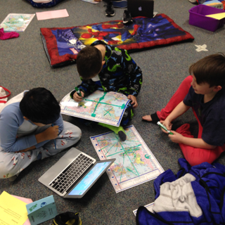 teamSOUTHmgsd's tweet image. Teamwork is happening! @micklow2ndgrade #MysterySkype #8countries #pajamas