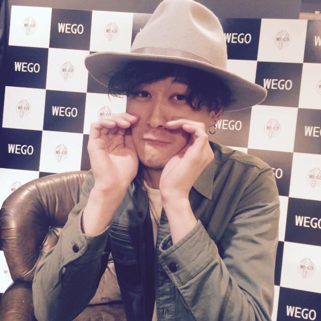 WEGO_koriyama's tweet photo. この度郡山店副店長のギャリックこと 濱津智貴が仙台店に異動する事になりました。残りの出勤日は2/18.19.20.28 3/2です！寂しくはなりますが、皆さん残りの数日沢山遊びにきて下さい꒰•‧̫•ू꒱♡

2年8ヶ月あざした！！ http://t.co/yk5gGSyH4W