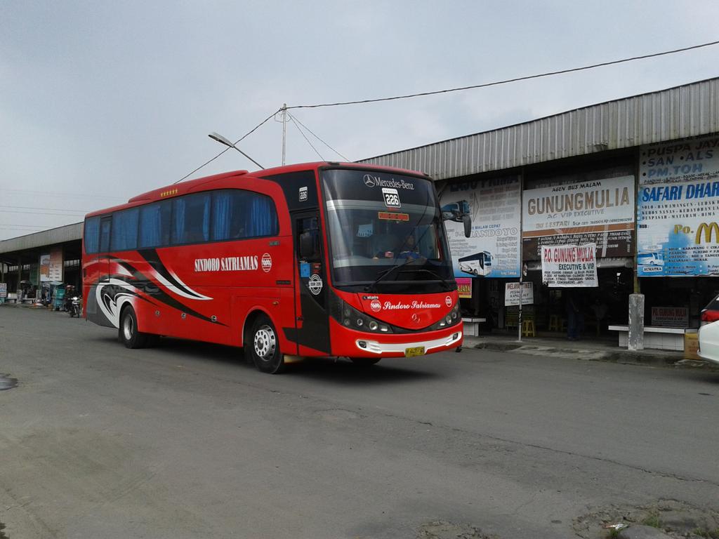 Ini lho bisnya dhe wanto A.K.A Rayap Pantura new marco HD MB 1526 kalau gak salah kartasura area <a href="/SukaFotoBis/">ceritadijalan.co</a>