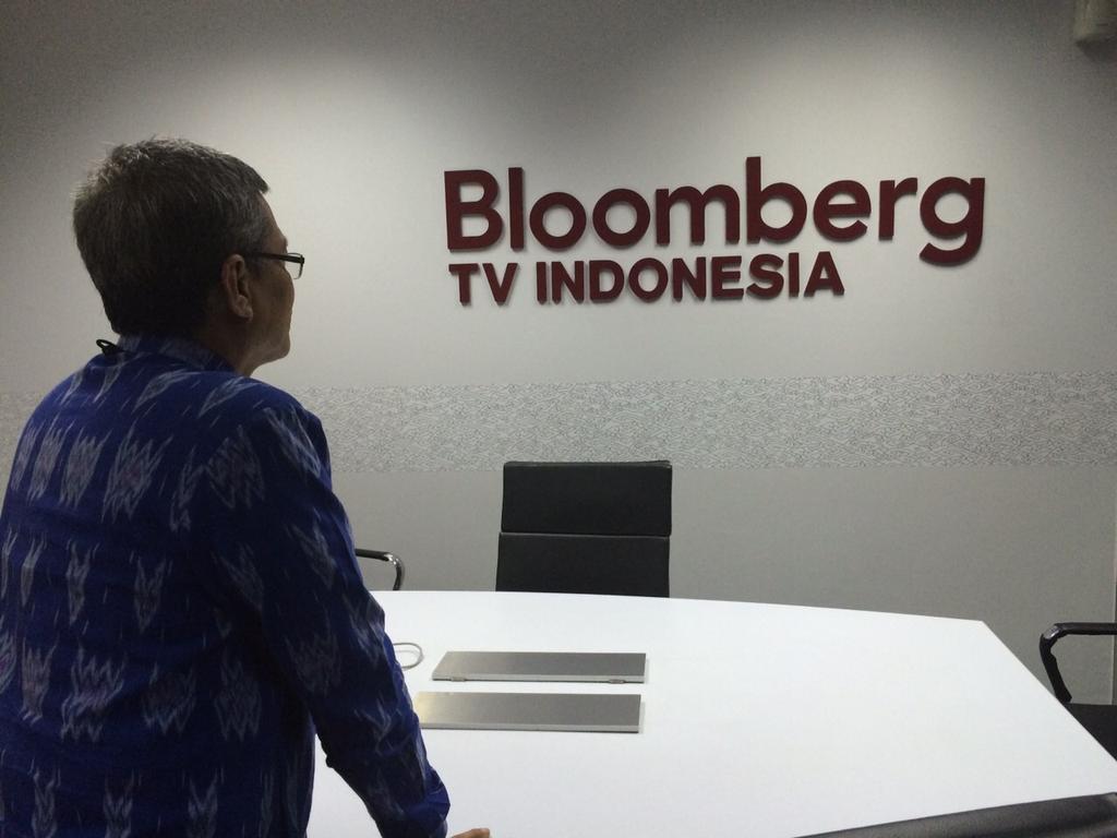 DJRachbini's tweet photo. Ada apa di balik kucuran pmn ke bumn? Bloomberg tv 20.00 http://t.co/fcE3LydMAi