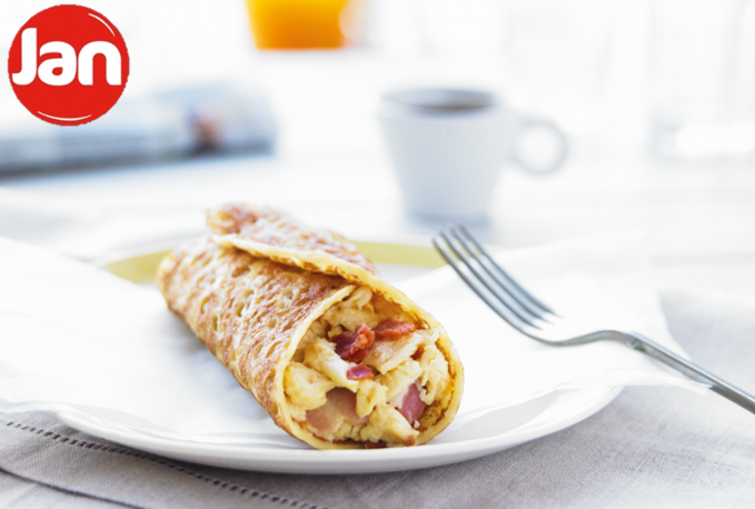 Voor alle carnavalvierders een tip. Een heerlijk stevig ontbijt: gevulde JAN pannenkoek met roerei en spek