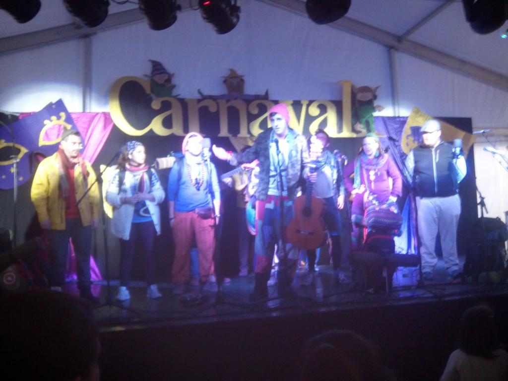 CompMixtaLC's tweet photo. Un año mas en la carpa de nuestro Carnaval Cabeceño! http://t.co/iltQbV9n2A