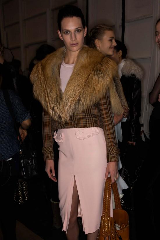 La propuesta de <a href="/ALTUZARRASTUDIO/">ALTUZARRA</a> inspirada en las grandes musas de <a href="/trumancapote_/">Truman Capote</a> <a href="/elle_es/">ELLE España</a> bit.ly/1zhNFWU