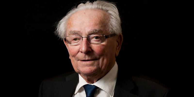 Veteraan en Ridder Militaire Willems-Orde Pieter van den Hoek overleden: bit.ly/1L3MIJx.