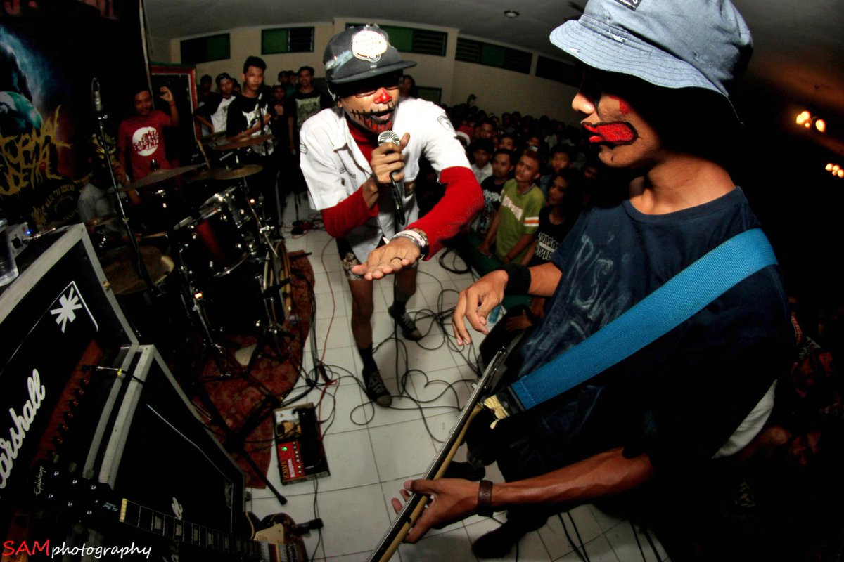 DAGELAN JAWI tweet media