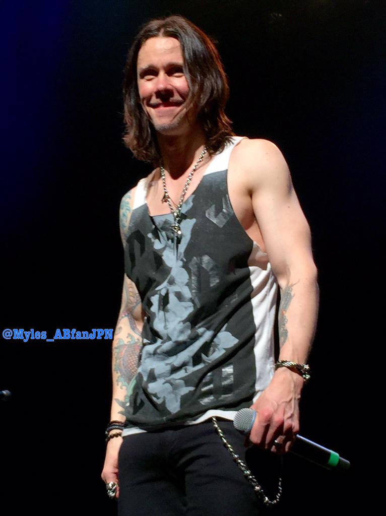 Myles_ABfanJPN's tweet photo. <Pic> @MylesKennedy rocked Tokyo Japan🇯🇵2/12! Thanks for such awesome shows & memories! #JapanOnFire #マイルズケネディ のフォトです http://t.co/mP4ZxasD3m