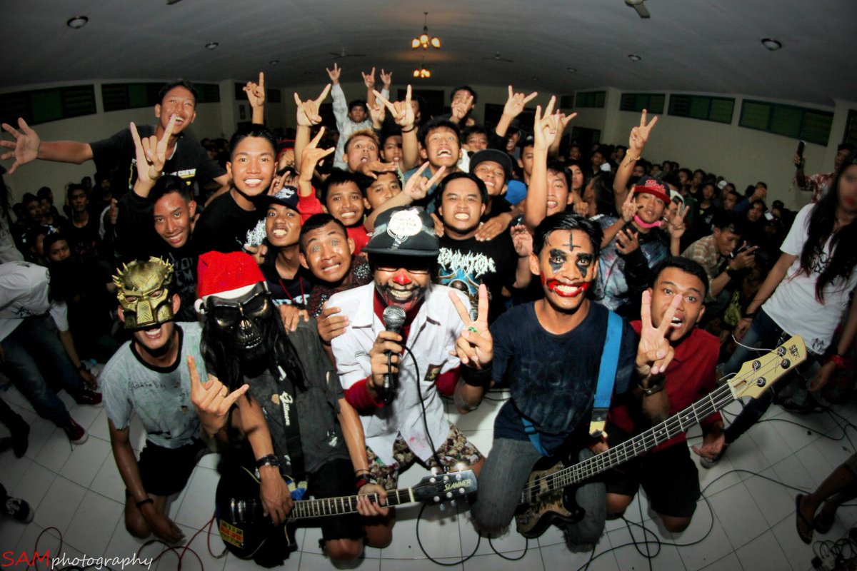 DAGELAN JAWI tweet media