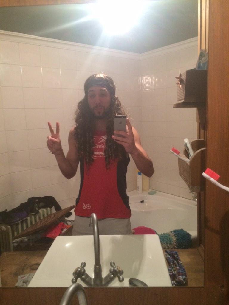 Fabioxino's tweet photo. Busco cura para la locura http://t.co/sD4aw4zXVk