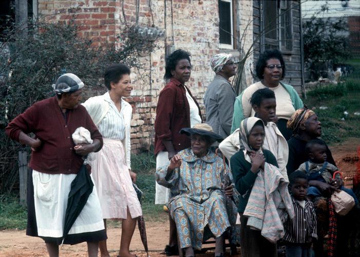 TEKChicago's tweet photo. Last week, our MultiCultural ERG saw "Selma". - "12 photos of the Selma-to-Montgomery march http://t.co/10ZBvBBqtN http://t.co/pwTNvxCHqA"