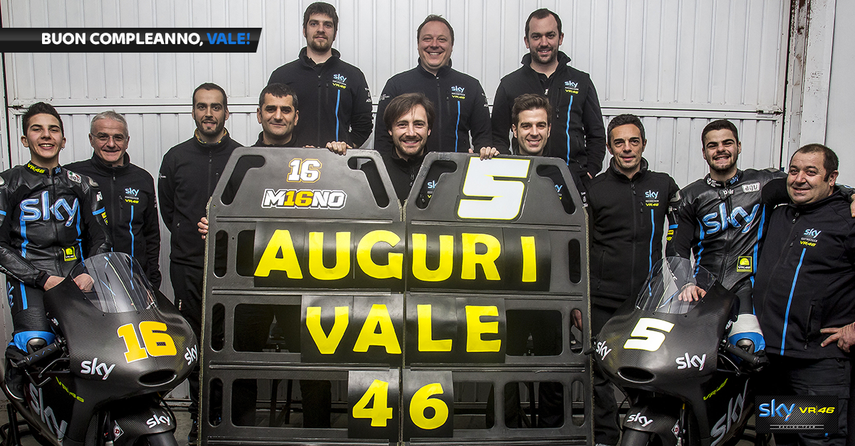 VR46RacingTeam's tweet photo. 36 anni di talento straordinario: da tutto il team, buon compleanno @ValeYellow46! http://t.co/5FKZP9pqx8
