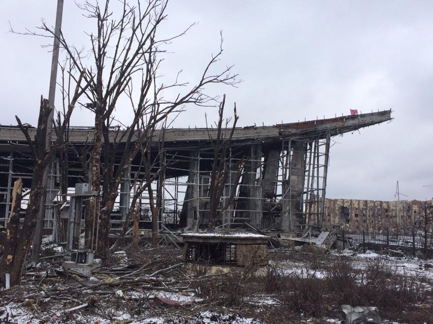 B99fIaWIYAAiNep.jpg:large