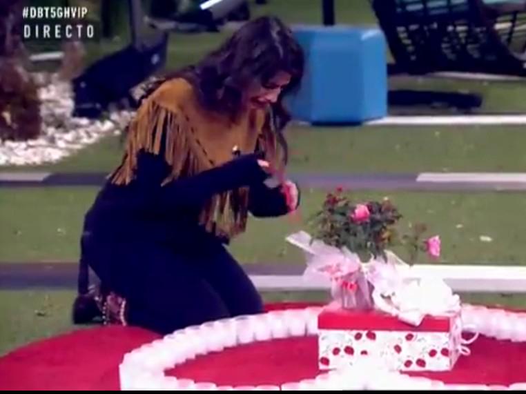 GanarAle's tweet photo. El mejor momento del Debate...😍🙌   #TeamAres http://t.co/2qvtnApDxC