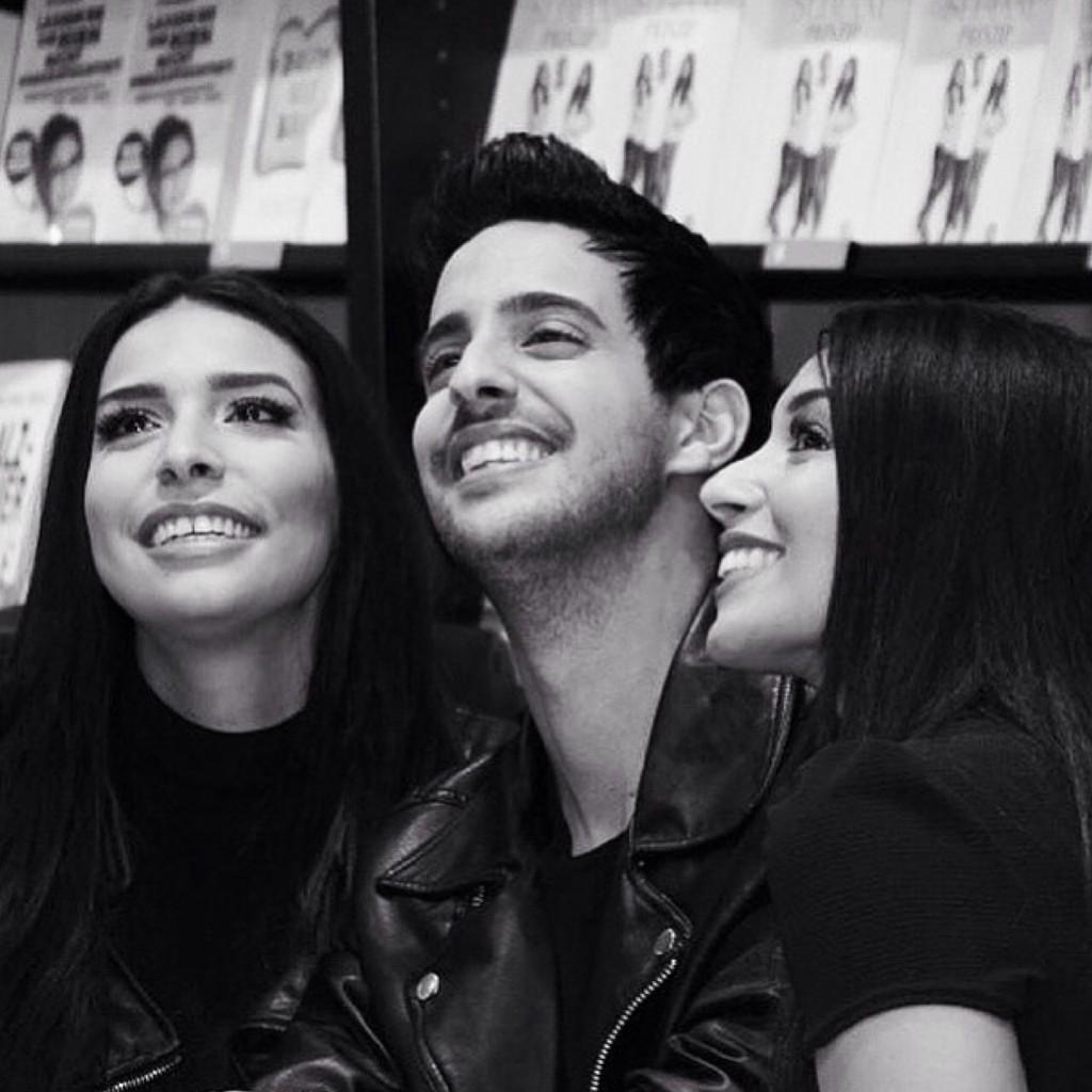 IsabellaMilic's tweet photo. Perfektion👌🙏💕 @LamiyaSlimani @SamiSlimani @DouniaSlimani @LaiIaSlimani  #SamisStrongCommunity #slimanic 💭 http://t.co/dl6A7hF6VG