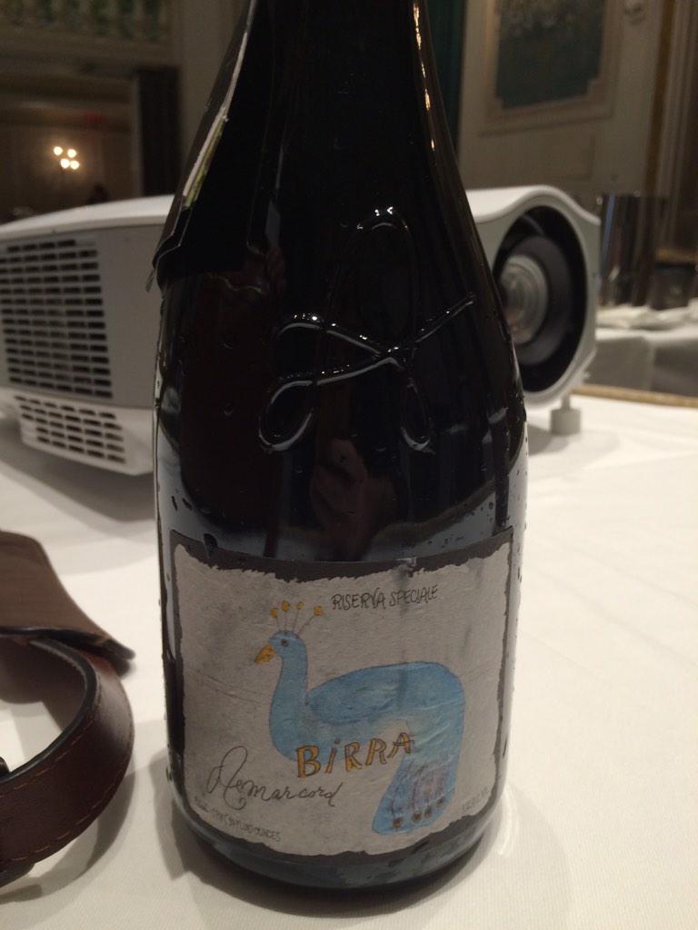 Killer beer discussion at #vino2015 with <a href="/Cicerone_org/">Ray Daniels</a> and <a href="/GarrettOliver/">Garrett Oliver</a> and others. This amarcord project was rad!