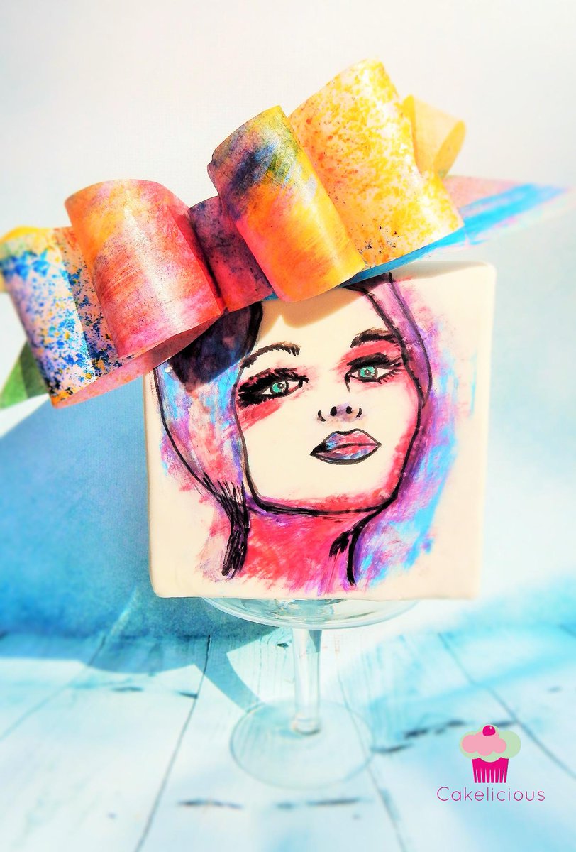 Cakeliciousva's tweet photo. @BritishVogue Vogue Cover inspired Cake #CakeliciousVA http://t.co/xwr7YCzrEX