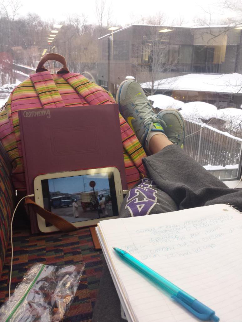 racheeel_02's tweet image. Sooo bored #astronomyhomework #killmeplease #whereisMay