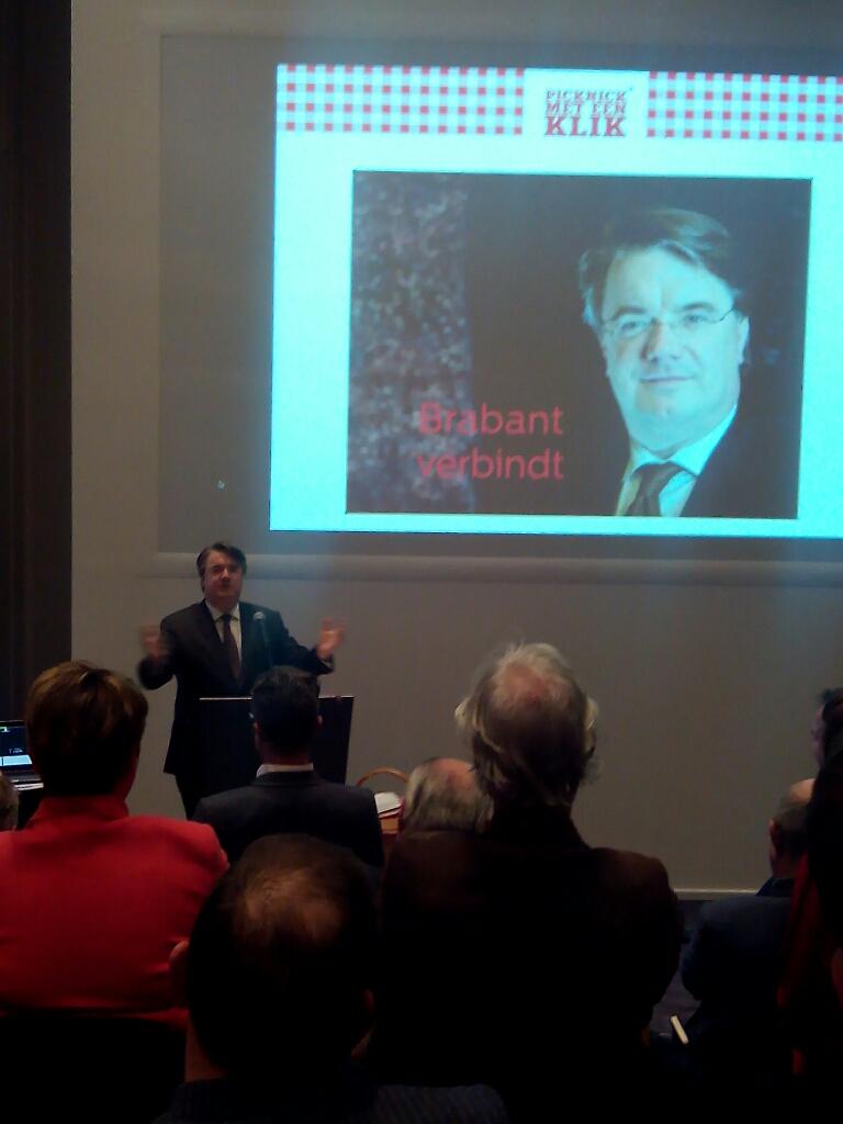 SmarthomeTweets's tweet photo. Vanmiddag bij @PicknickKlik een zeer inspirerende toespraak van CdK @Brabant mogen aanhoren #Brabantverbindtt http://t.co/TV5G0VuOVi