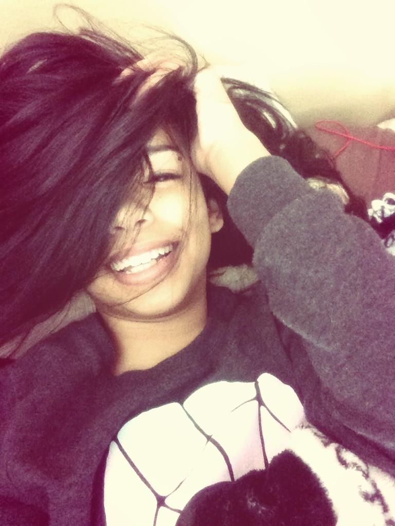 HikariAndLarry's tweet photo. Enjoying myself π #feelinmyself #thatsoundedbasic http://t.co/FnF2ngV66e