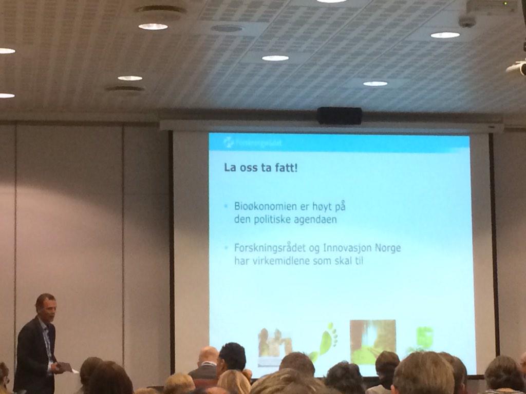 jygallardo's tweet photo. - La oss ta fatt på #Bioøkonomi sier @FUnander @forskningsradet #bfk2015 Spennende muligheter for #forskning http://t.co/9CWCkhEEAg
