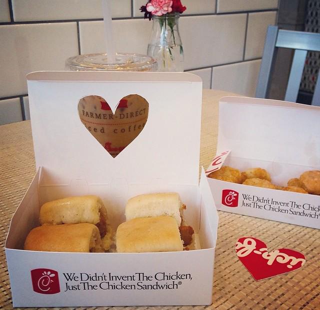 CfaSpCrossing's tweet photo. What's your favorite Chick-fil-A breakfast memory? #cfaspc #foodforthought #coffeewithastory http://t.co/KJuo7wrLlr