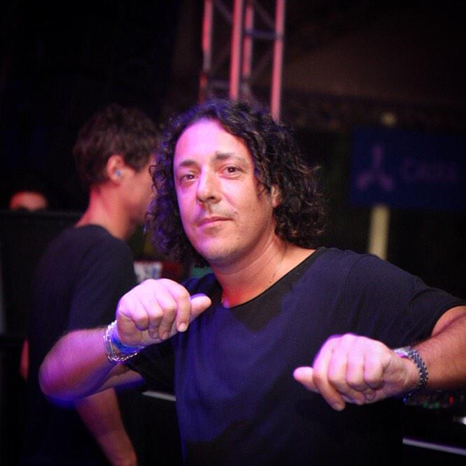 creamfieldsbra's tweet photo. O trio @ApolloniaMusic fez um encerramento inesquecível na #CreamArena! Merci, Apollonia! http://t.co/i3L0QpPJw4 http://t.co/2C3WsZjFXV