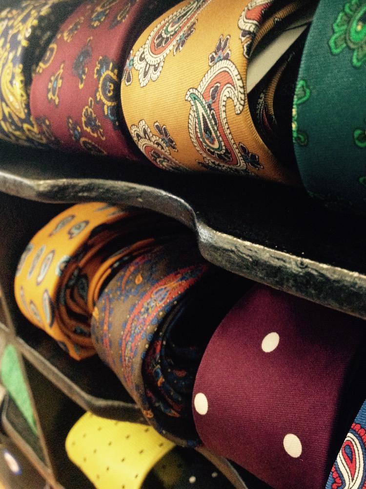 KbridgeNeckwear's tweet image. #kbridgeneckwear at #jacketreqd