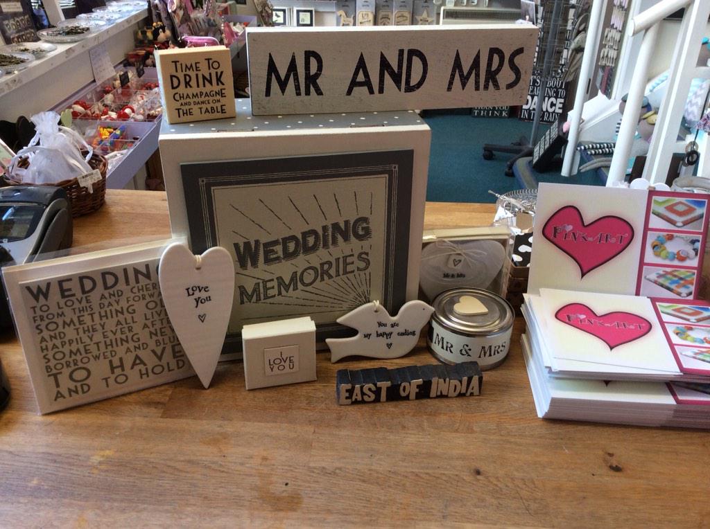 pinkartbath's tweet photo. We have some beautiful little ideas for those special occasions... Come and see our extensive range of East of India. http://t.co/AMzsAgxjnd