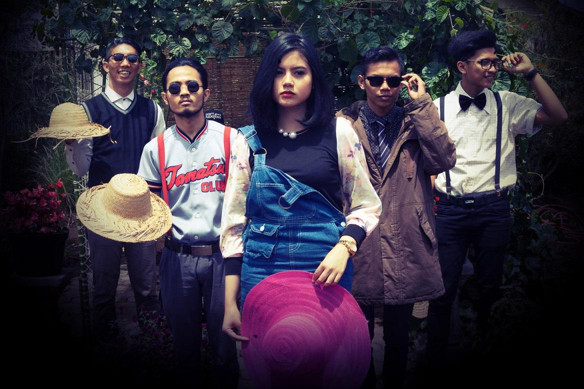 TCCStore's tweet image. Mereka siap rilis single terbaru "YES IM NOT GOOD BUTI LOVE YOU" @NegeriDongengID negeridongengmusic.blogspot.com/2015/02/rilis-…