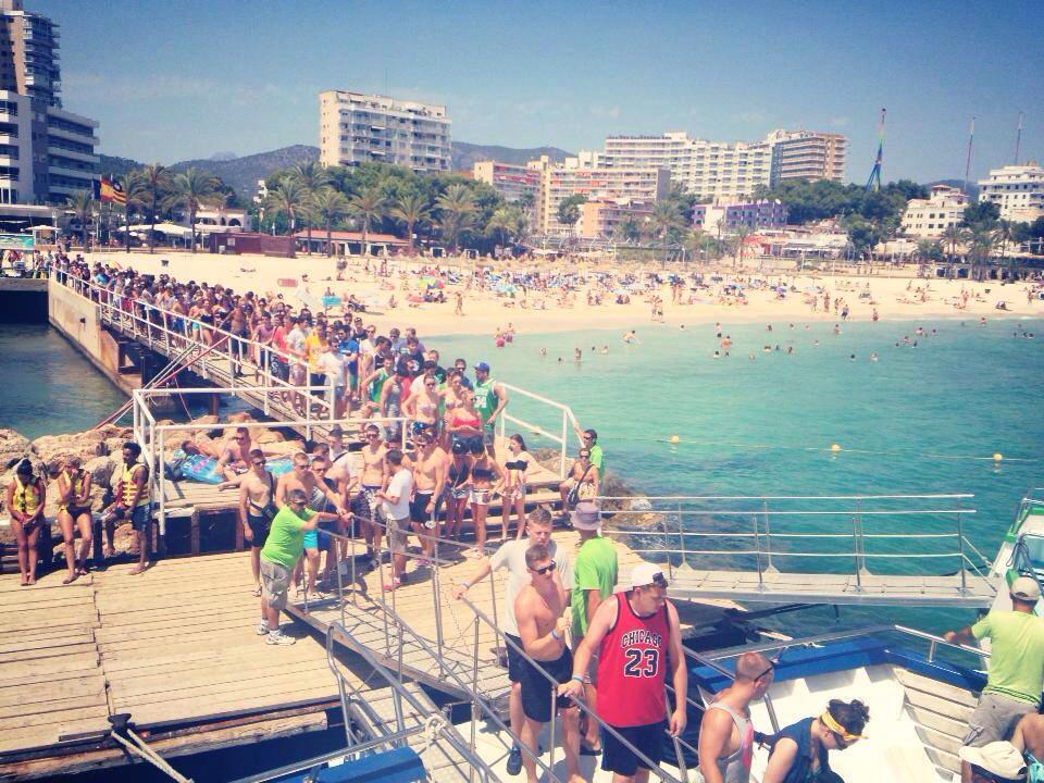 BBCMAGANews's tweet photo. RT if you can't wait for this #summer #beach #boozecruise #sun #magaluf15 http://t.co/cgwRrJu9rp