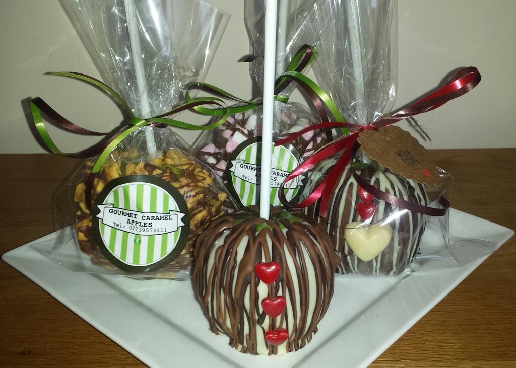 apples_gourmet's tweet photo. Gourmet Caramel Apples @4treesmoira Valentines Craft Fair! This saturday.Please RT &amp; Follow! http://t.co/r4EmqvNfsa