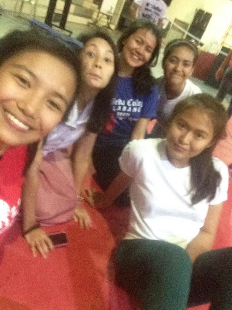 paunp_'s tweet photo. Mean girls gone wild ๐ #sns #diakoplastic #judgingyou #loveyouall #Bgoals http://t.co/GMdGP1LPxs