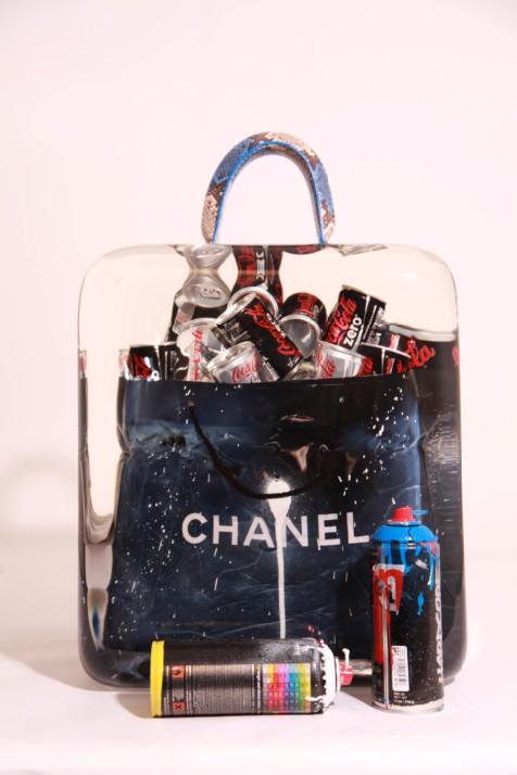 ShXintiandi's tweet photo. #POPPER "The BAGS" by Fred Allard at POPPER creative pop-up store. When luxury meets mass. >>>XTD South Block http://t.co/i0xfKeFxDM