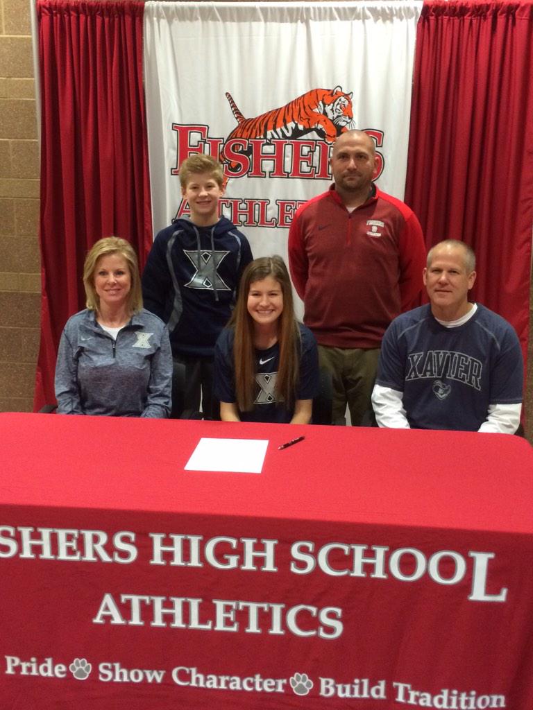 Kylie Hohlt signing to play soccer at Xavier University