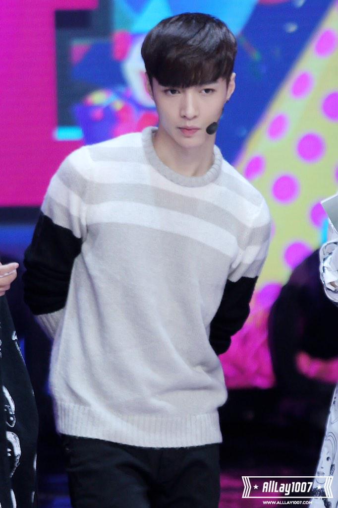 AllLay1007's tweet photo. 150203 happy camp #레이  http://t.co/k1VQdd4sI8 http://t.co/k1VQdd4sI8 http://t.co/k1VQdd4sI8 http://t.co/ItjYYNYlds