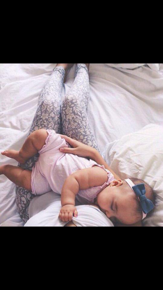 Morning cuddles with my girl💟