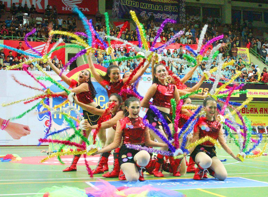 DBL_JOGJA's tweet photo. Top 10 #UBSZooMeeDanceCompetition empat terakhir... duh makin maleh makin energic! http://t.co/utUkhLoh3b