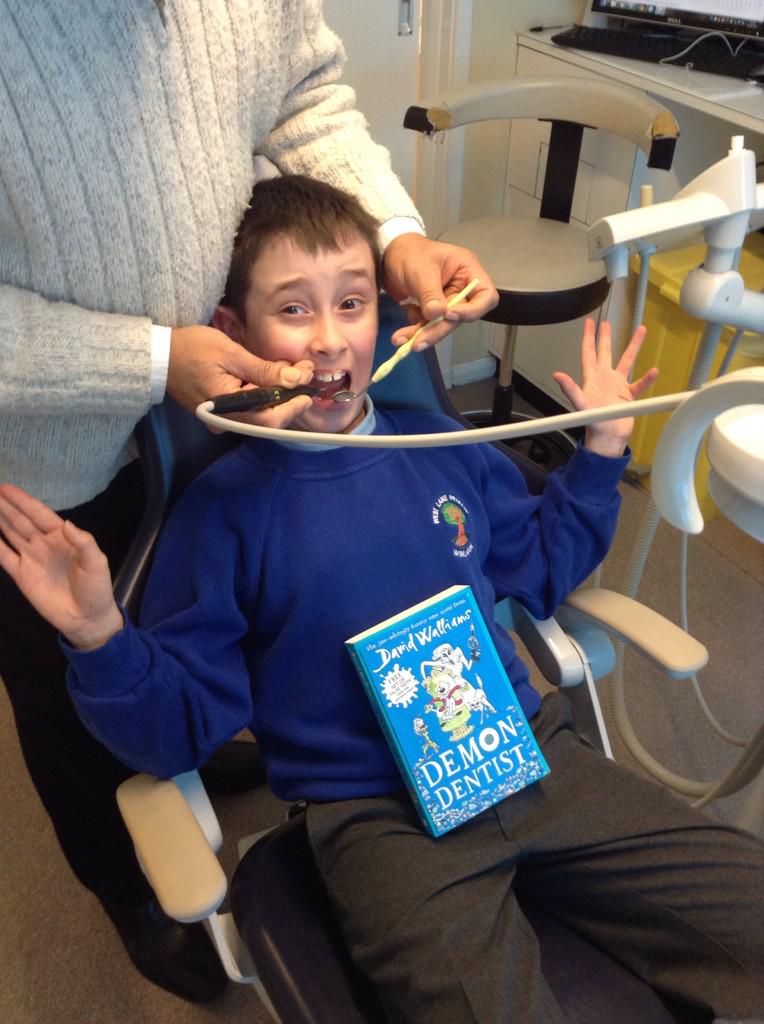 WestLanePrimary's tweet photo. @davidwalliams today we visited the #DemonDentist! #getwailliamstowestlane #WalliamsWhirlwind http://t.co/EhQOlMfECH