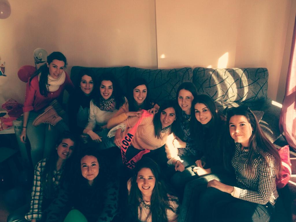 isasierra23's tweet photo. Despedida!! :) http://t.co/FS9K4ihDSg