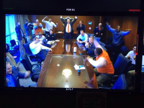 AUFAMILY's tweet photo. So, how ya feelin? #NSD2015 #WarEagle http://t.co/E7KURcZvGX http://t.co/1XjL22Imtd