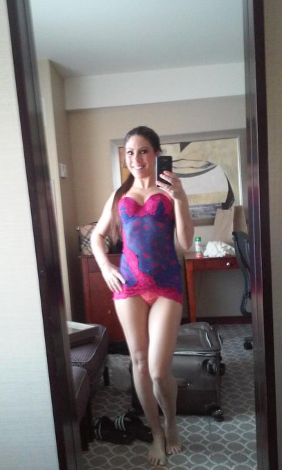 Eva Ellington’s pics and videos