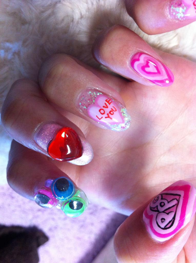 高田馬場ネイルサロンパピリオ パワーパフガールズネイル O 爪に収まってる感がかわいい 目玉パーツは動きます Nailart パワーパフガールズ パピリオネイル Http T Co 2kguaxllxl Twitter