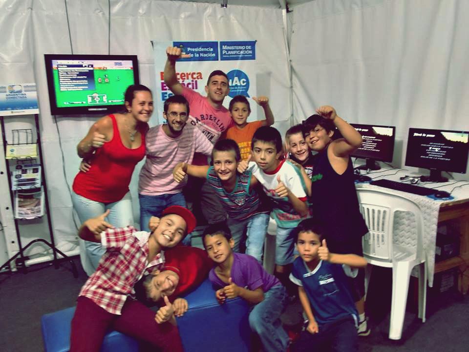 MennaEmiliano's tweet image. Stand del @NAC_SanGenaro , @sangenarocrece #FiestaDelTrigo2015 #Inclusión #InformaticaParaTodos