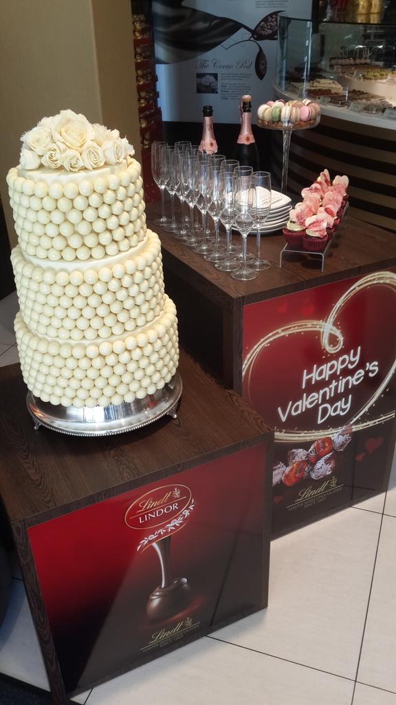 Feeling the love at the preview launch of the #lovelindorsa Perfect Proposal campaign